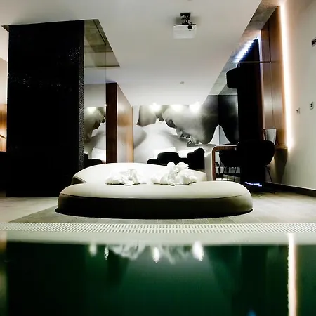 Hotel Mood - Private 3*