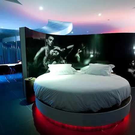 Hotel Mood - Private 3*