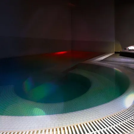 Hotel Mood - Private 3*