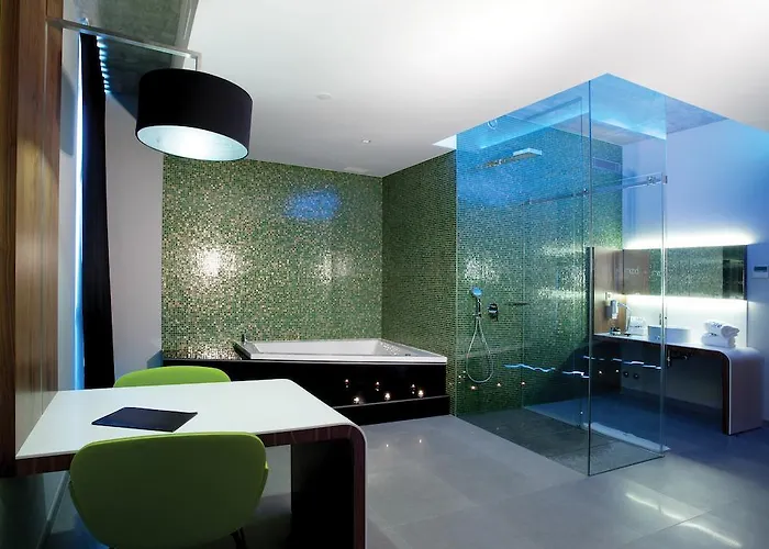 Mood - Private Montijo